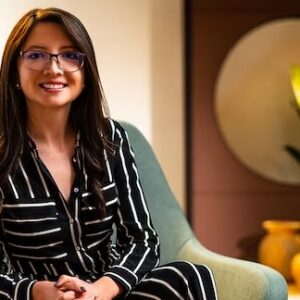 ESTRATEGIA DE SERVICIO Y ATENCIÓN AL CLIENTE